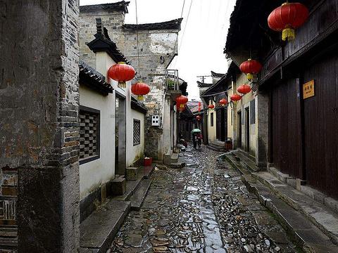 中国发生7级地震